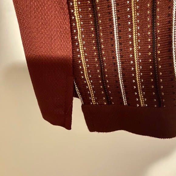 Brand new men’s two-piece casual suit, size medium shirt. Pants size 34 waist. - Picture 3 of 5